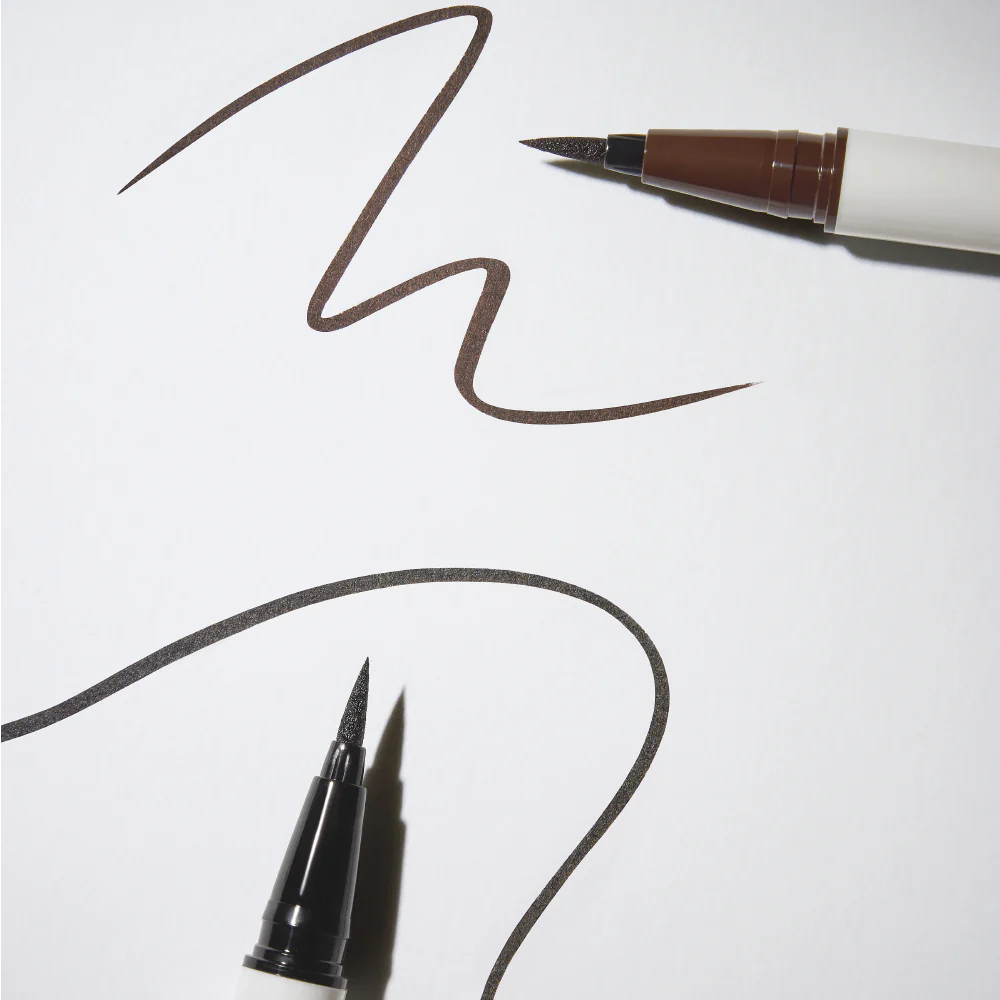 INNISFREE Powerproof pen liner (2 COLORS)